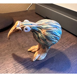 NEW ZEALAND KIWI FIGURINE